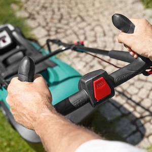  Bosch Rotak 370 Er Çim Biçme Makinesi